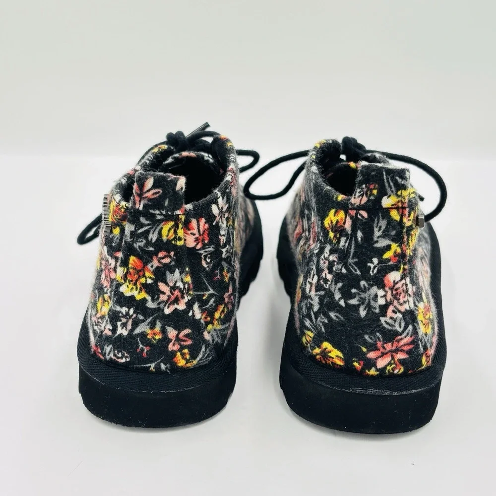 BEARPAW Skye Youth Black Floral Chukka Booties Soft Canvas Size 13 Girls